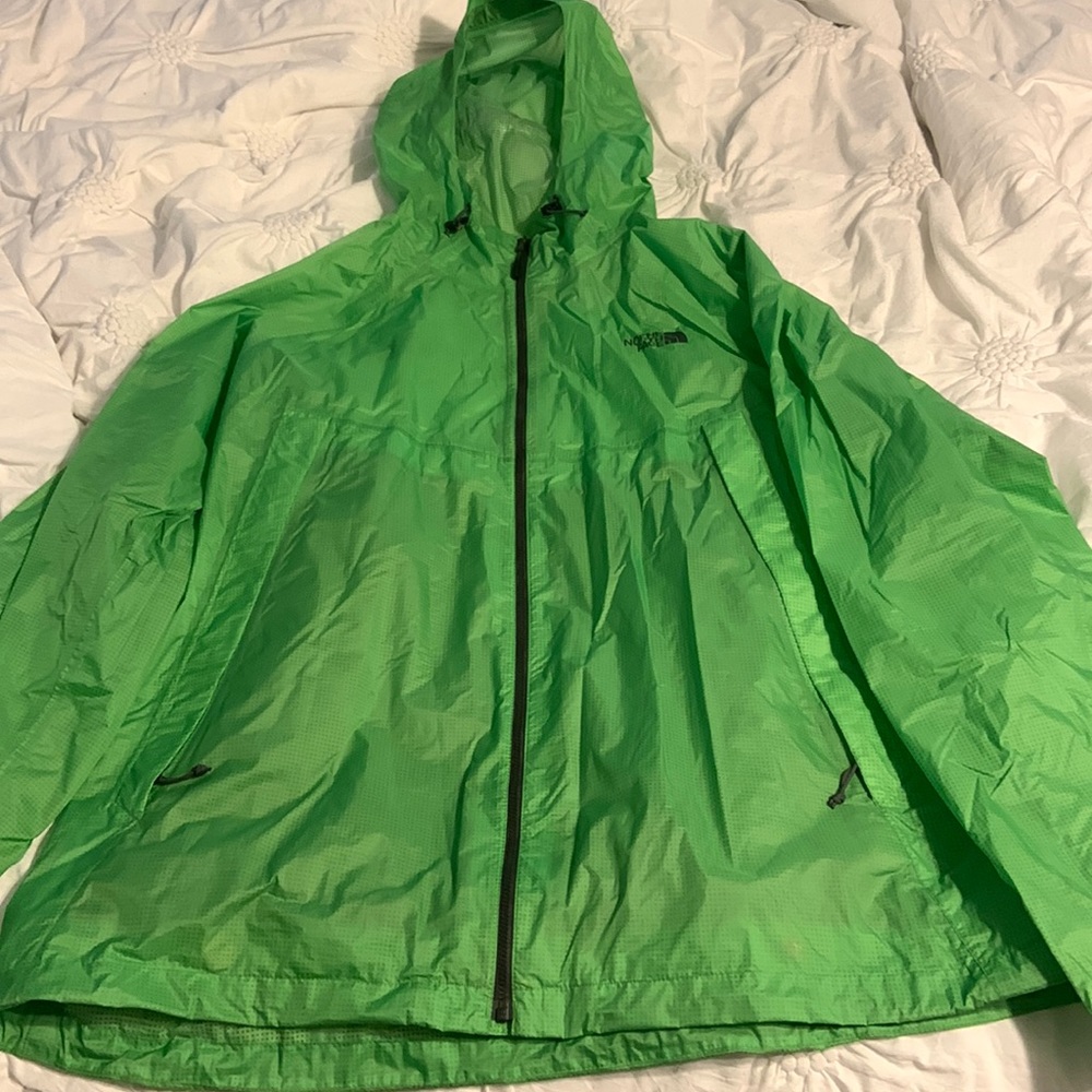 Men’s North Face raincoat